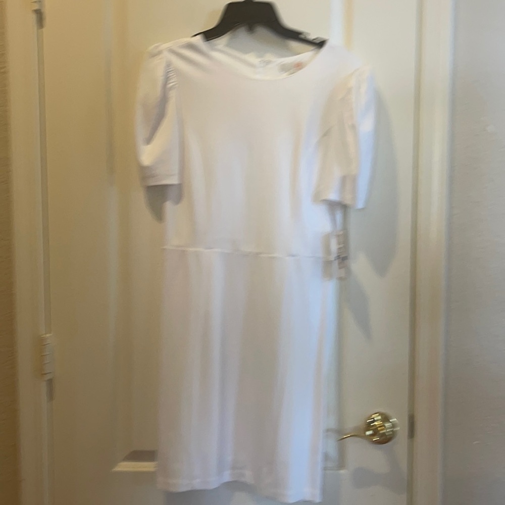 Gianni Bini white dress